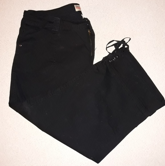 Just My Size Pants - Black classic capris "just my size" Just My Size Pants - Black classic capris "just my size"